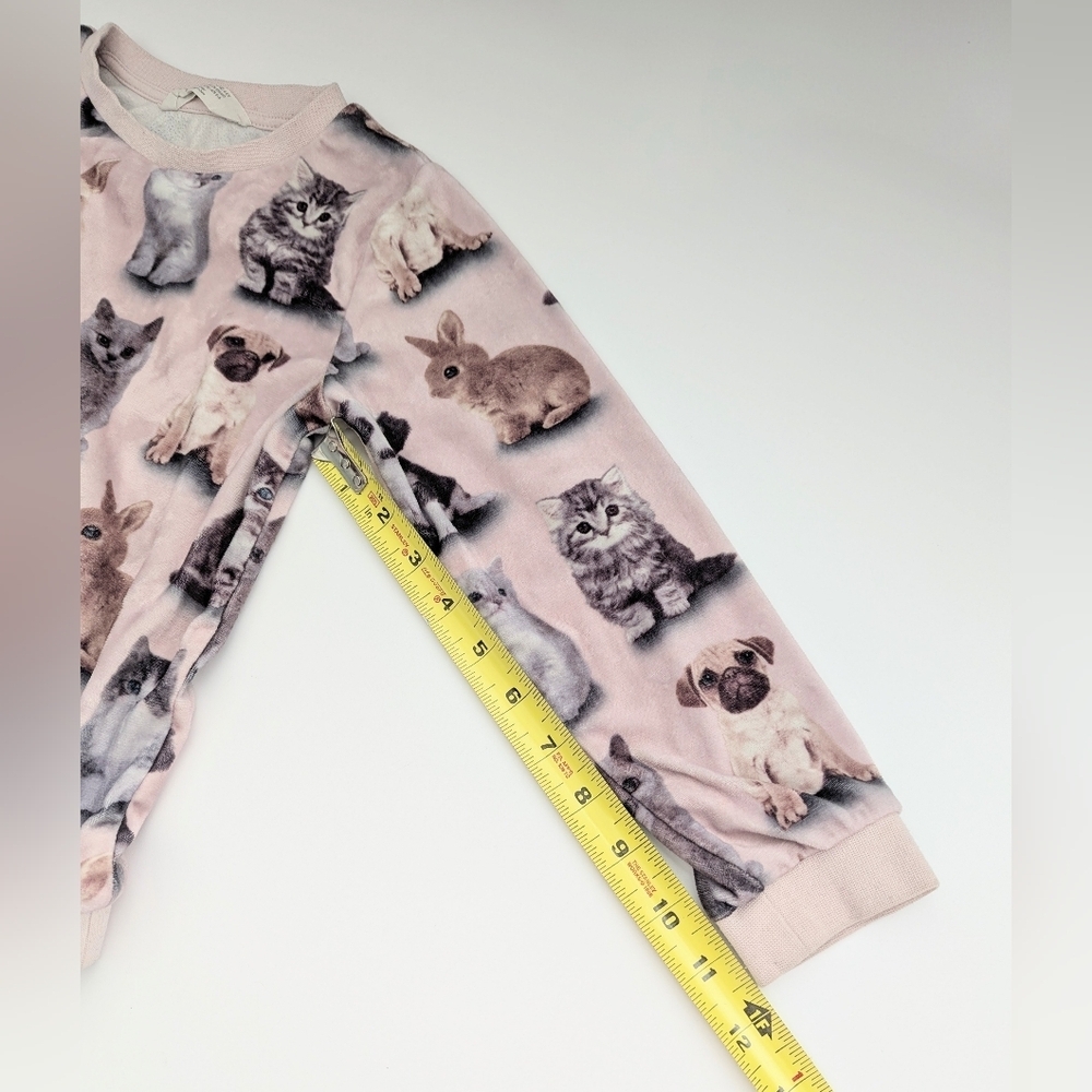 H&M Kids (4-6 yrs) Pastel Pink Velour Sweatshirt w/Kittens, Puppies & Bunnies - Picture 7 of 12